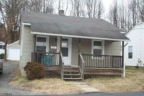 85 Passaic Ave Photo 1