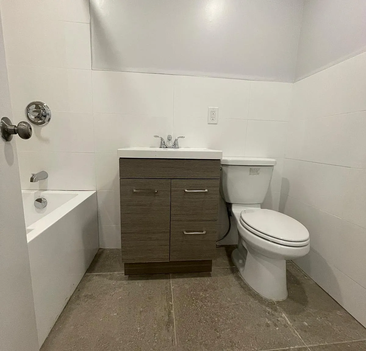 2 bed, 800 sqft, $1,925 — Photo 4