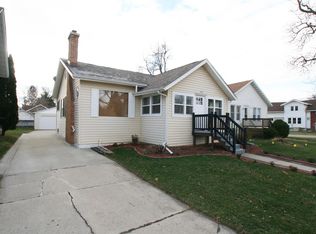 906 Benton Ave, Janesville, WI 53545