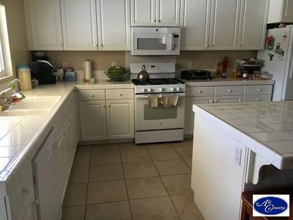 5th image of 41025 Engelmann Oak St