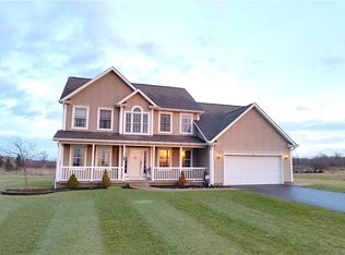 11733 Clarence Center Rd, Akron, NY 14001