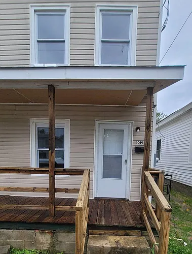 1019 Bolling St Photo 1