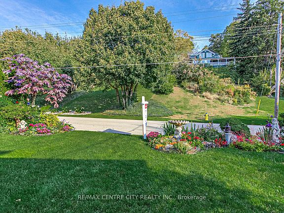 3rd image of 174 Harrison Pl