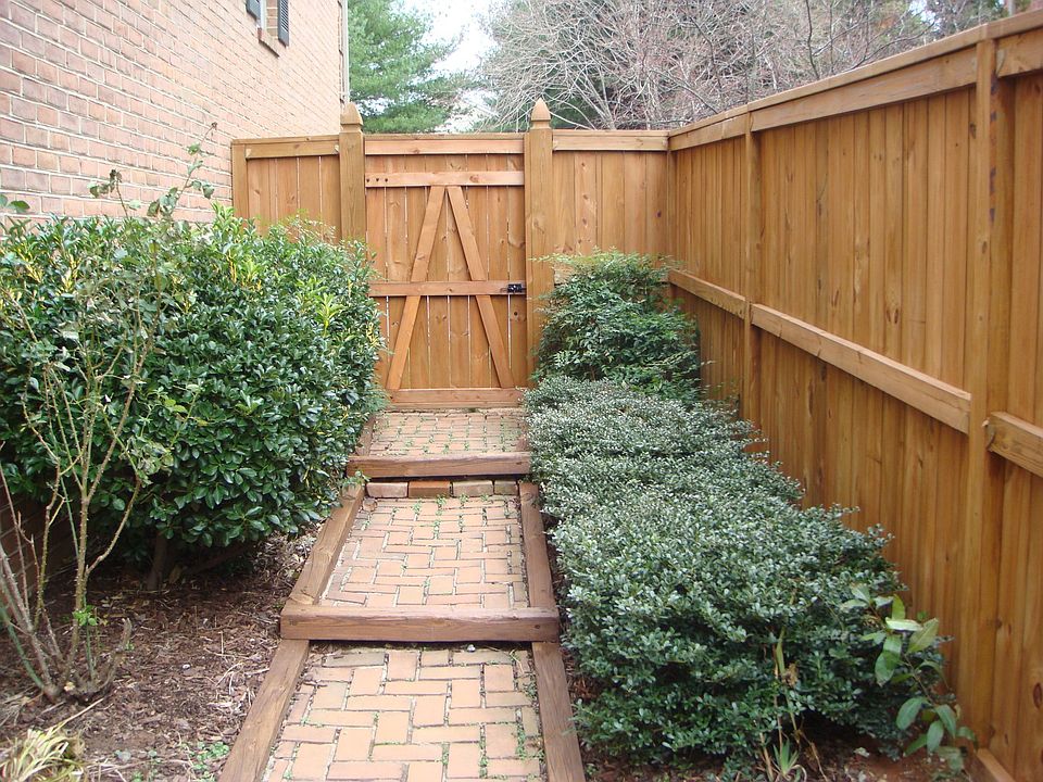 2nd image of 14 Loganwood Ct