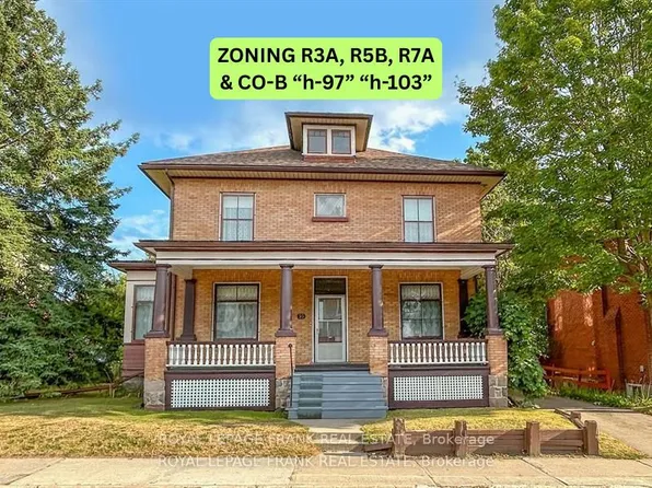 33 Fairbanks St, Oshawa, ON L1H 2L7