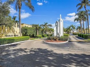 6840 SW 45th Ln APT 8, Miami, FL 33155