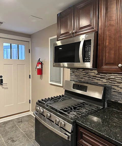 1002 11th St NE #1002B — Photo 10