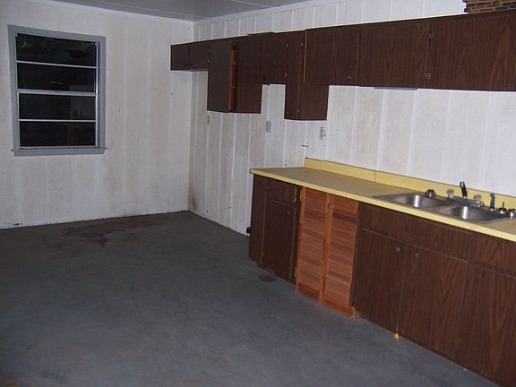 5th image of 273 Cherry Laurel Ln