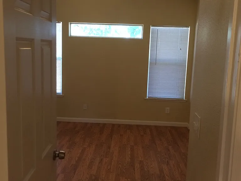507 Chianti Ct — Photo 24