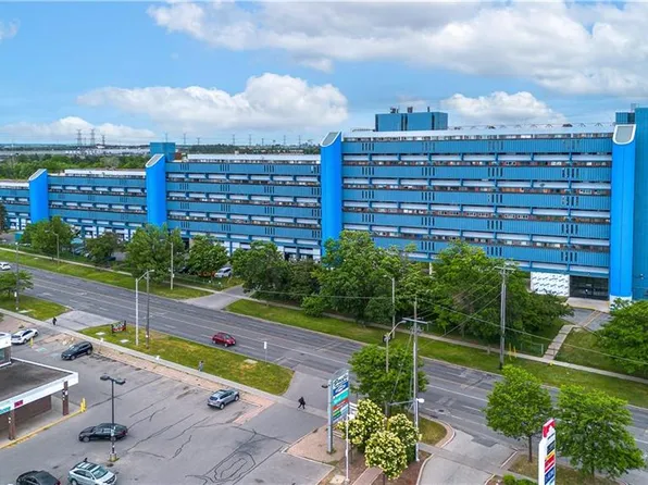 4661 Jane St #145, Toronto, ON M3N 2K8