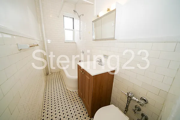 Rented by Sterling Realty Solution Inc | media 8