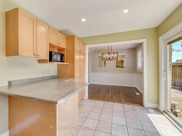 5 Country Club Dr — Photo 19