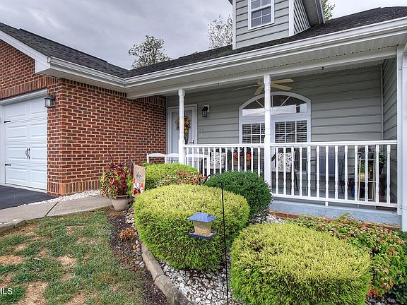 4th image of 40 Sagewood Ct #40