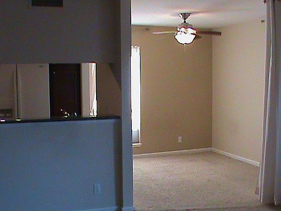 5th image of 2838 Loveland Dr Unit 1605