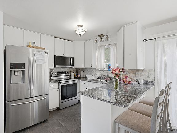 4th image of 4287 W Stratus St S