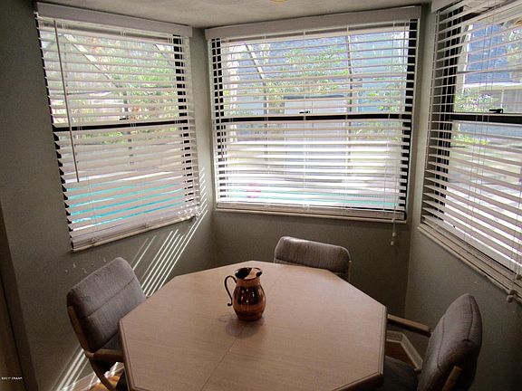 5th image of 811 Banbury Dr