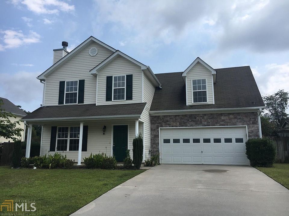 1st image of 18 Maple Hill Dr