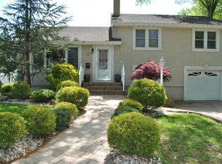 13 Prospect Pl, Freehold, NJ 07728