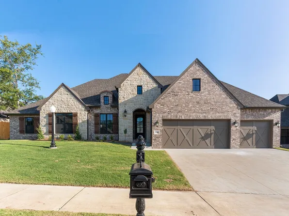 1506 Pinecrest Dr, Claremore, OK 74017