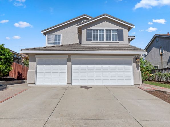 5220 Peacock Hill Dr