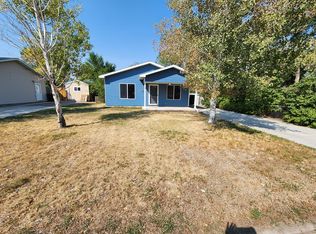 330 W Monroe Ave, Riverton, WY 82501
