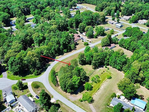 4th image of 22590 Heritage Ln