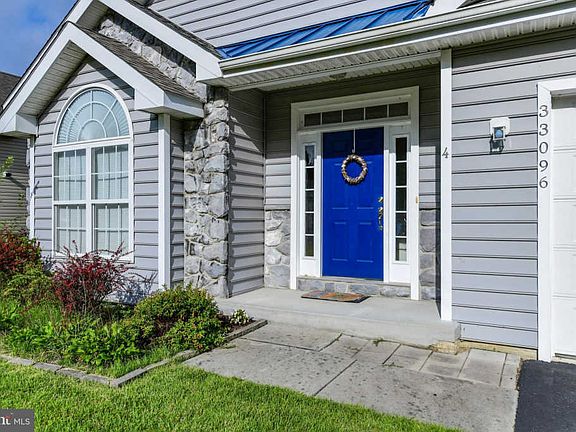 3rd image of 33096 Whitney Dr