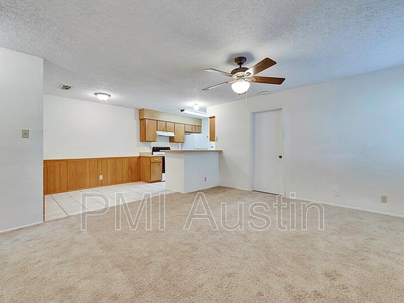3rd image of 9802 Hundred Oaks Cir