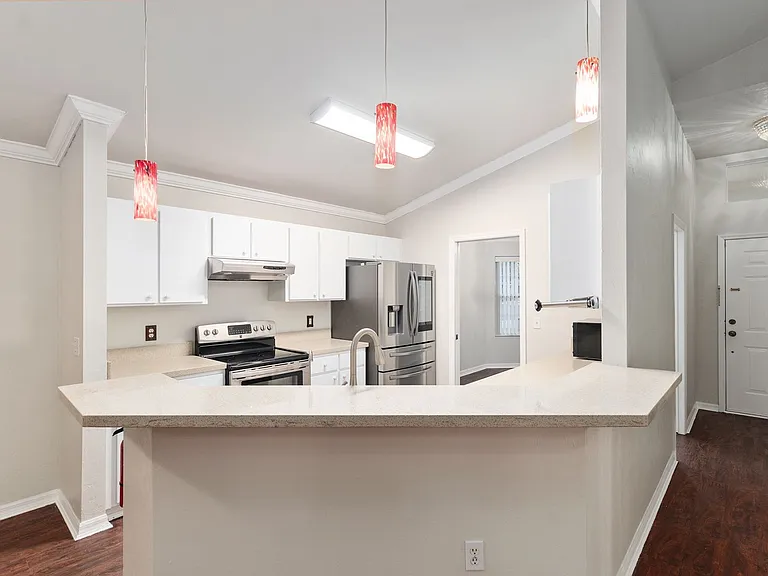 2114 NW 52nd Pl — Photo 9