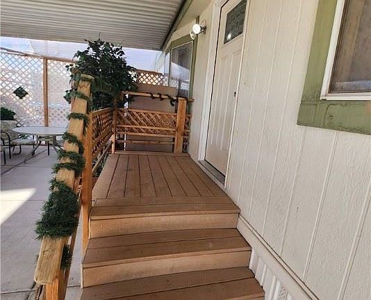 3rd image of 2220 Jo Anne Ln