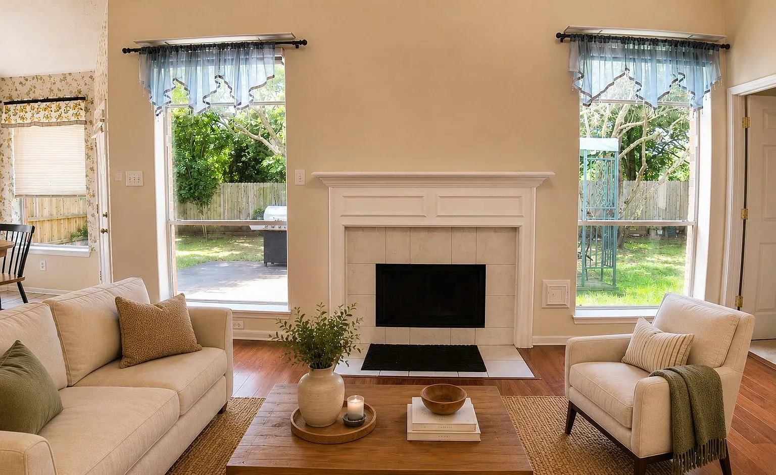 4 bed, 2.5 bath, 2494 sqft, $2,250 — Photo 1