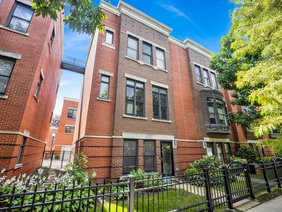 815 W 14th Pl, Chicago, IL 60608