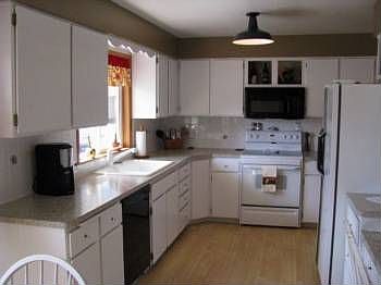 2nd image of 7915 N Excell Dr
