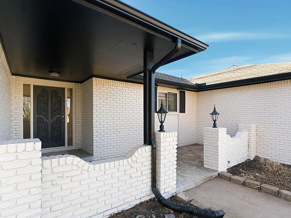 5th image of 2540 N Claiborn Cir