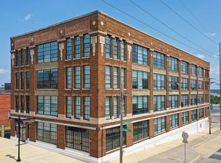 1035 SW Adams St #410, Peoria, IL 61602