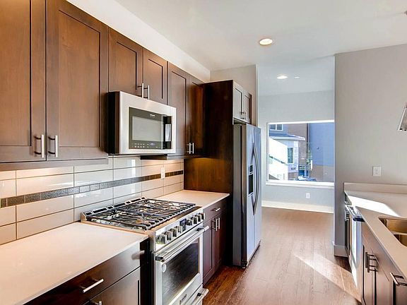 3rd image of 18244 73rd Ave NE Unit 106