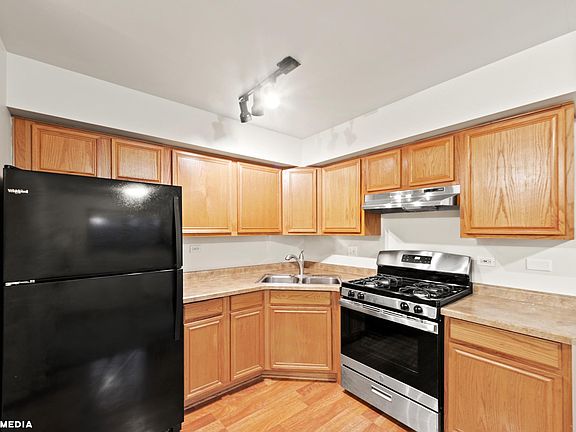 2nd image of 6337 S Archer Ave S