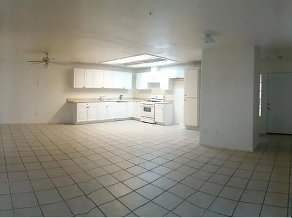 13165 Mountain View Rd APT 1, Desert Hot Springs, CA 92240