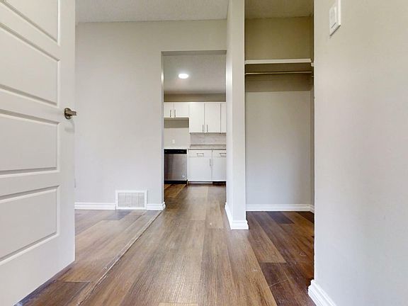 4th image of 6125 17a Ave NW