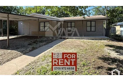 943 Weizmann St Photo 1