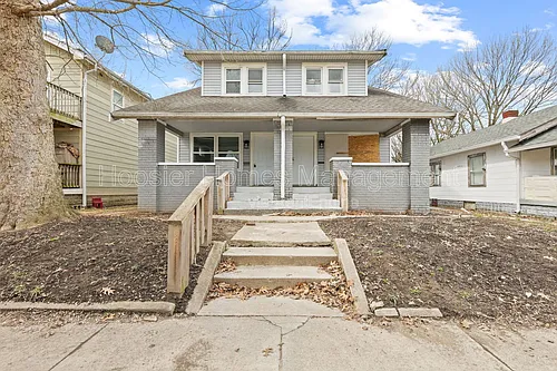 822 N Bradley Ave #822 Photo 1