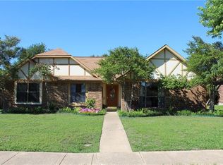 1642 Autumn Breeze Ln, Lewisville, TX 75077