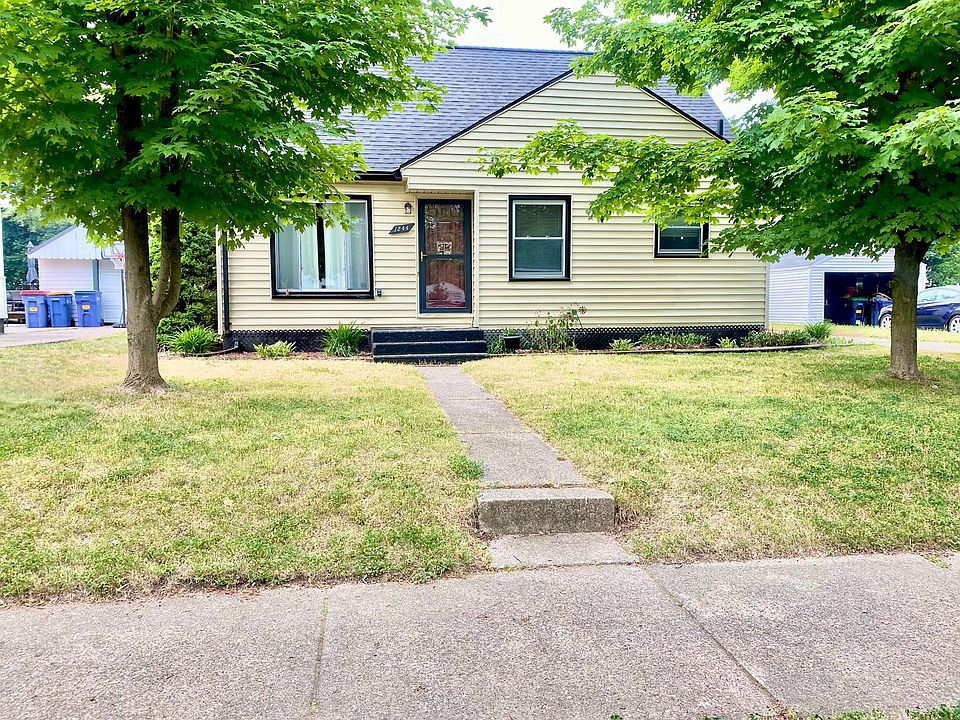 1st image of 1244 Kelsey St NE