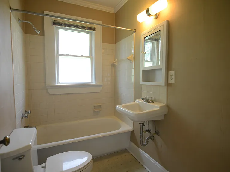 5824 Arnsby Pl — Photo 9