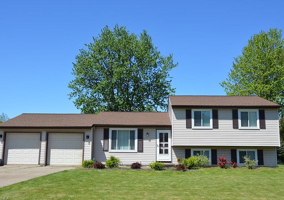 1st image of 6766 Camelot Dr