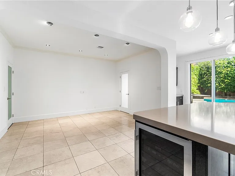 432 S Orange Dr — Photo 18