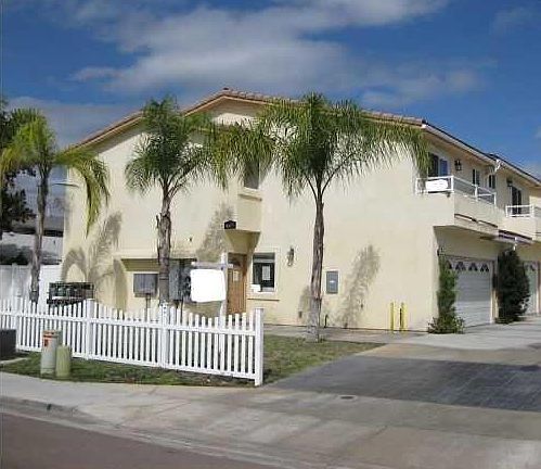 2nd image of 1272 Persimmon Ave Unit 6