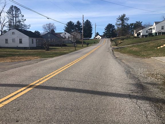 4th image of 6800 Pulaski Ave