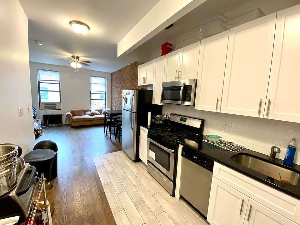 1st image of 311 W 94th St APT 6D