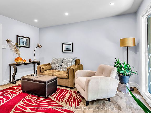 4th image of 900 Pond View Rd #72